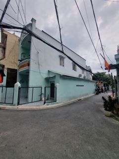 Bán nhà Linh Đông, đường 34, nhà 2 tầng 3 phòng ngủ, sổ hồng hoàn công